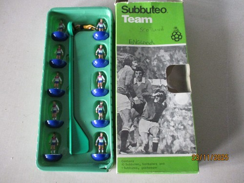 Subbuteo lightweight set 329 - ,