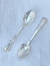 PAIR OF SCOTTISH SILVER KING'S PATTERN TEASPOONS- Edinburgh, 1885