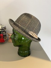 Guerra 1885 Unisex Brown Cream