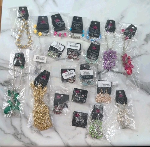 Paparazzi lot necklaces - pc,