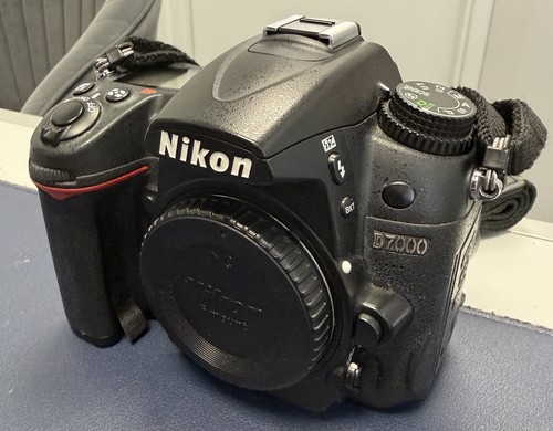 Nikon d7000 2mp digital - nikon,