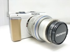 OLYMPUS PEN E-PL1 Mirrorless