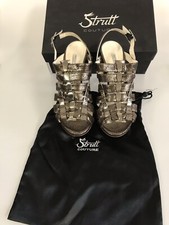 Strutt Couture sandals size