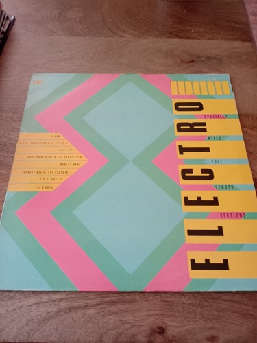 Street sounds electro - street,