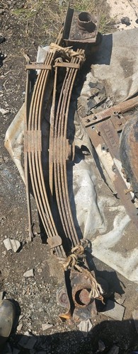Mercedes 811 rear springs pair - 811,