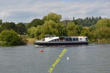 Photo 6x4 Cruiser on the River