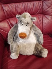 Disney Store Exclusive •