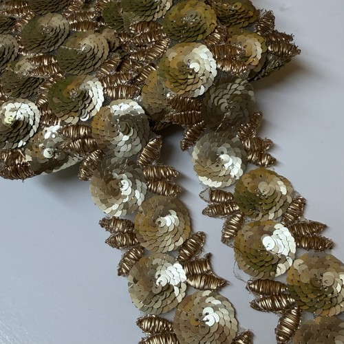 Yards floral cutwork gold - 2,