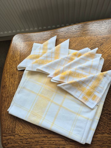 Vintage damask tablecloth - , and