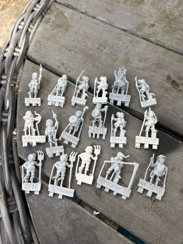 Max mini halfling - max,