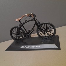 BSA Paratrooper 1940 Diecast Detailed Miniature Bike Model 