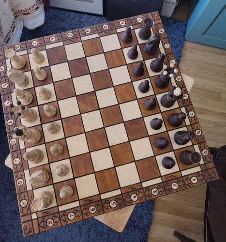 Large wooden chess board - large,