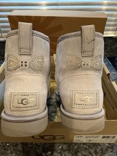 Uggs Lilac Size 5.5 With