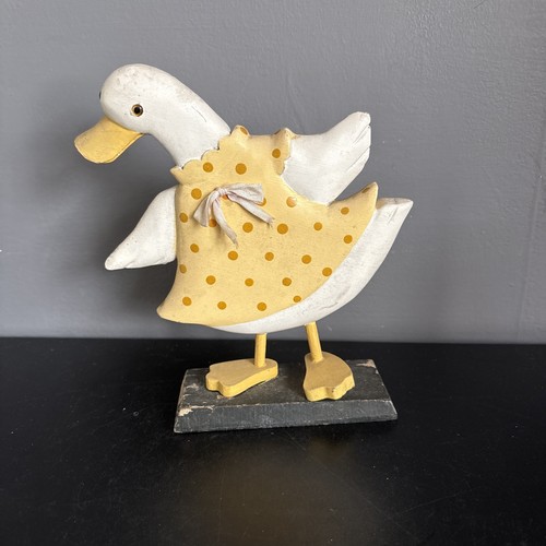 Vintage cottage core - vintage, wooden