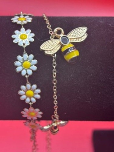 Double daisy bee bracelet - daisy, &