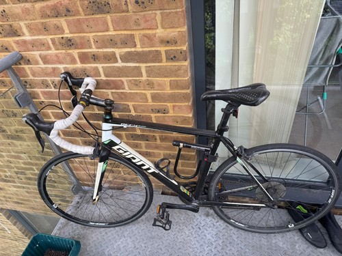 Giant defy road - road, –