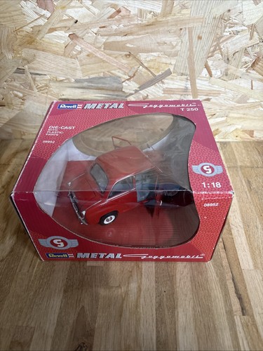 Scale revell metal - 1:18,