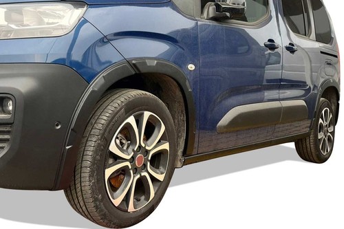 Vauxhall combo fender flare - vauxhall,