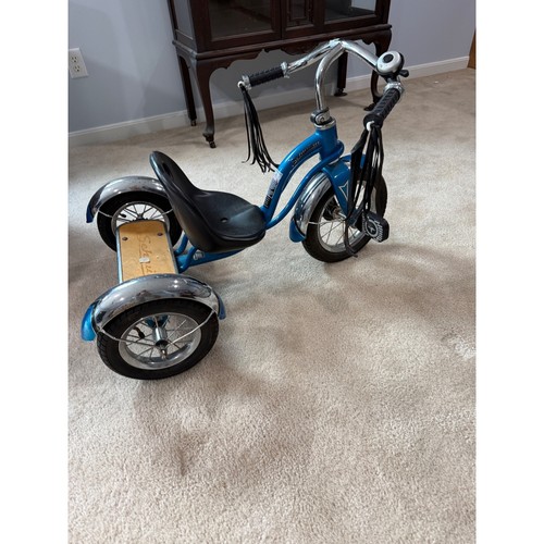 Schwinn roadster tricycle - roadster,