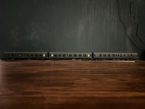 Lima mk1 green coaches - sr,