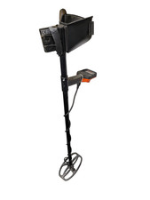 QUEST X5 METAL DETECTOR