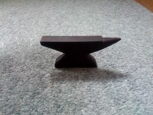 Very collectable small cast - collectable,