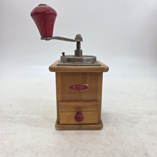 Kym wooden coffee - wooden, grinder