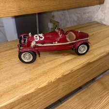 Bburago 1:18 scale model of the Alfa Romeo 8C 2300 Monza