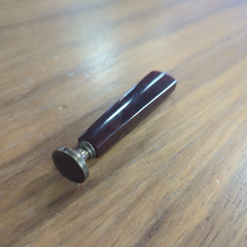Antique wood and brass wax - ,