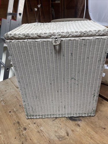 Lloyd loom lusty woven wicker - lusty,