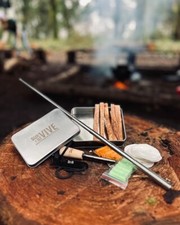 Fire lighting kit for