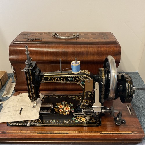Sewing machine hand - sewing, kay