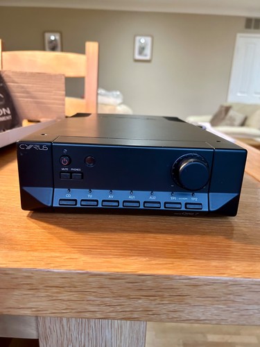 Cyrus integrated amplifier - integrated,