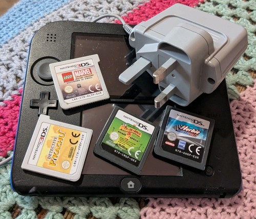 Nintendo 2ds blue black - nintendo,