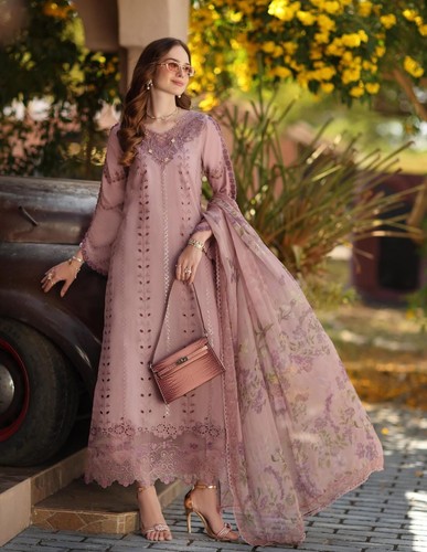 Noor luxe chikankari - lawn, 💯
