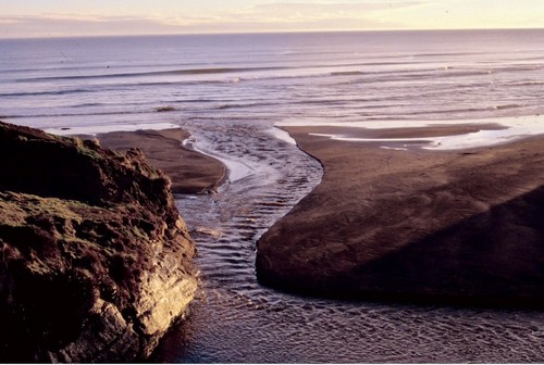 Welsh valley paydirt beach - valley,
