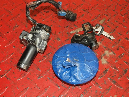 Lock set fuel - cap, ignition