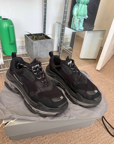 Balenciaga triple - balenciaga,