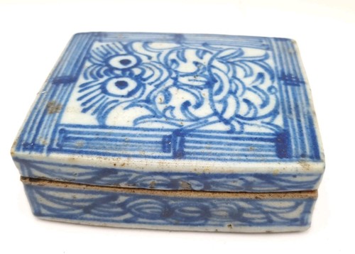 Chinese porcelain box blue - porcelain,