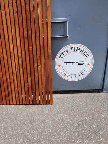 Cedar vertical slatted - cedar,