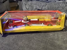 Corgi 1143 American La France Fire Truck
