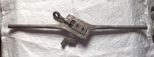 Vintage large thread chaser - vintage,