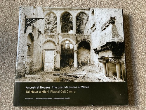Ancestral houses the lost - -,