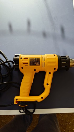 Dewalt d26411 240v heat - 240v, gun