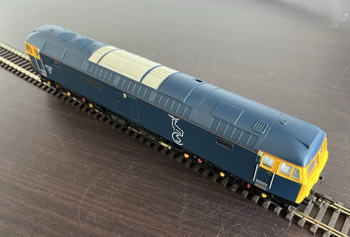 Hornby r3905 class 727 - r3905,