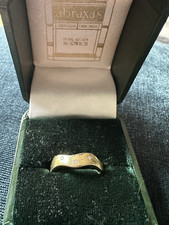   9ct yellow gold Diamond Band