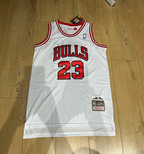 Mitchell ness chicago bulls - mitchell, &