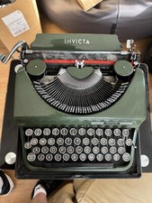 Genuine Vintage Invicta Typewriter with case