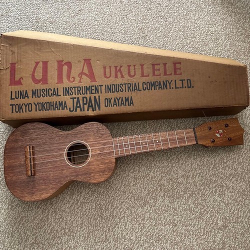 Luna vintage ukulele with - ukulele,