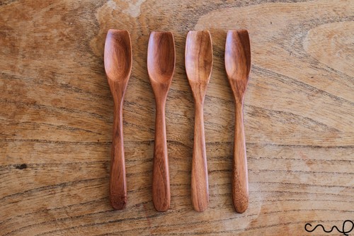 Small wooden spoons - 4,